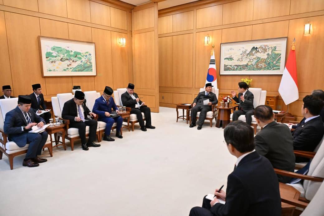 Presiden Prabowo Subianto melakukan pertemuan bilateral dengan Presiden Korea Selatan (Korsel), Lee Jae-myung di Istana Kepresidenan Republik Korea, Cheong Wa Dae (Blue House), Rabu (1/4/2026) (dok. Sekretariat Presiden)
