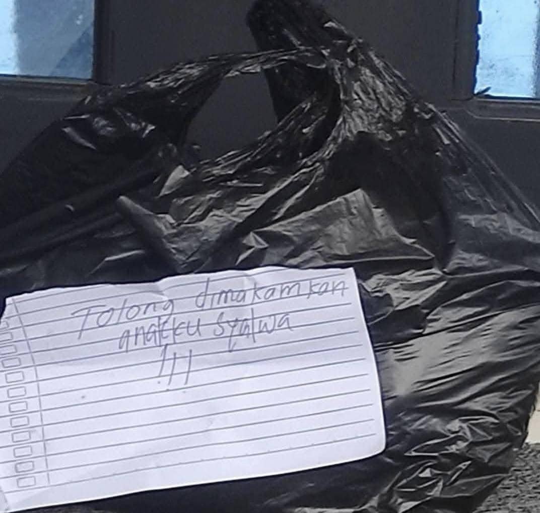 “Tolong Makamkan Anakku…” Bayi Perempuan Ditemukan Tewas di Depan Masjid