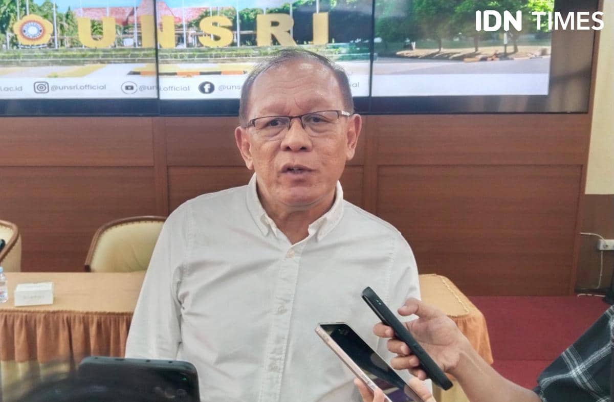 Wakil Rektor I Bidang Akademik Rujito Agus Suwignyo