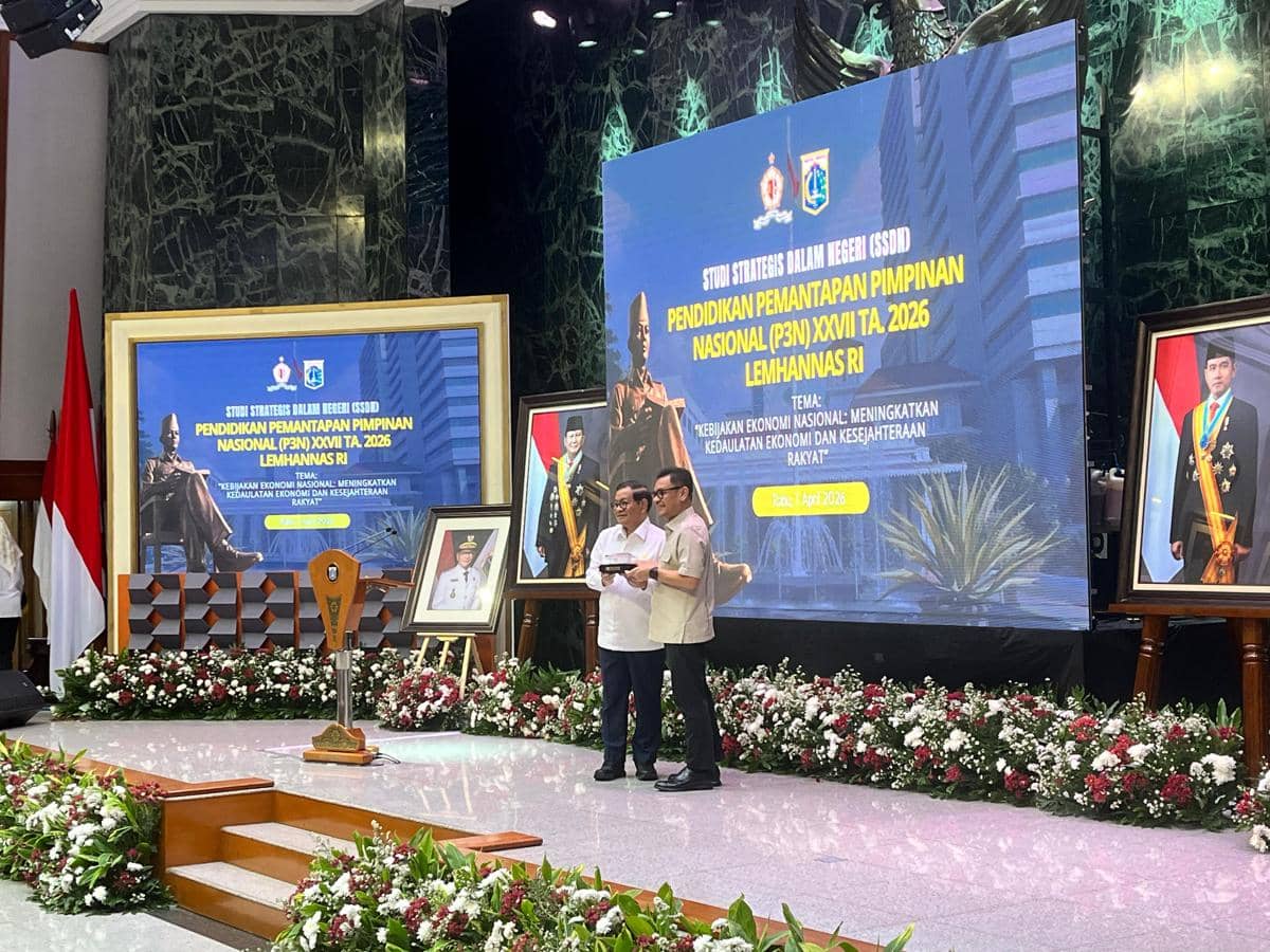 Gubernur DKI Jakarta Pramono Anung saat memberikan sambutan di Balai Agung, Balai Kota, Jakarta Pusat, Rabu (1/4/2026).