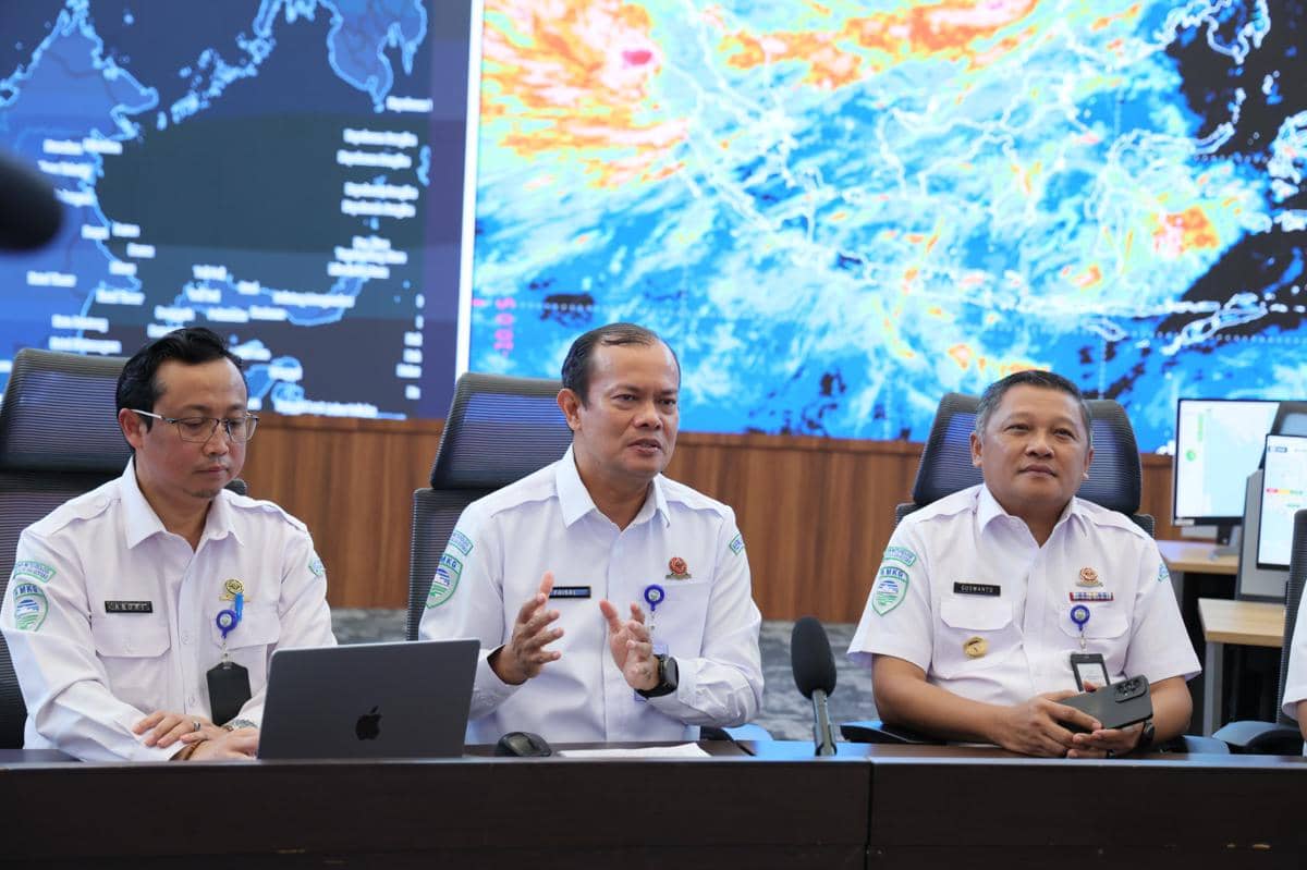 Kepala BMKG, Teuku Faisal Fathani (tengah). (Foto/BMKG)