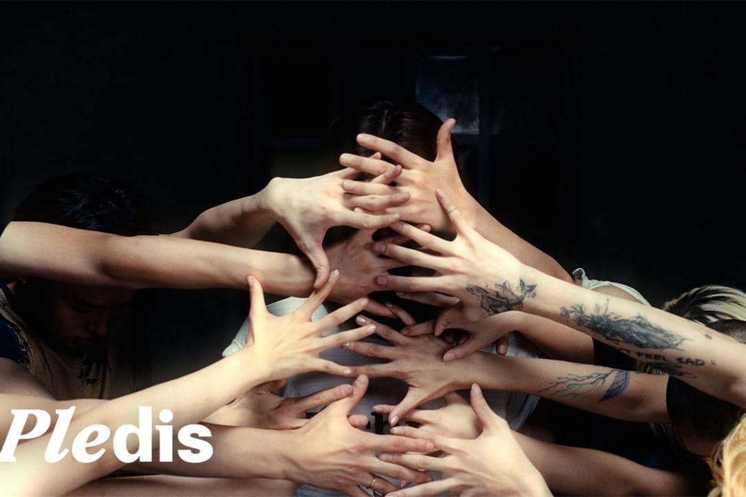 Art Film untuk "Skyfall" milik The8 SEVENTEEN