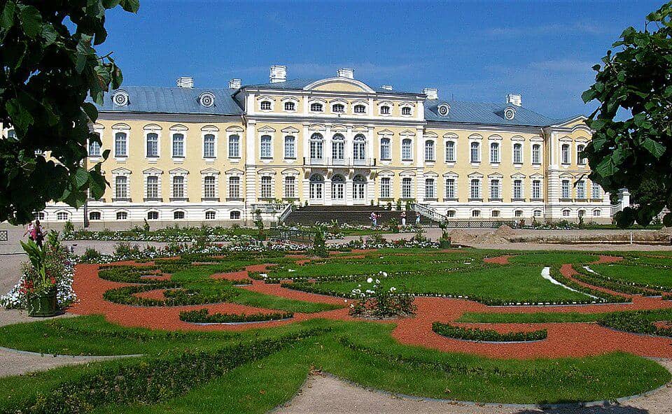 Istana Rundale di Latvia