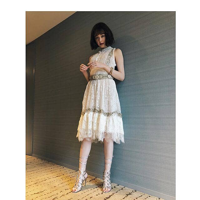 Outfit Tina Tamashiro