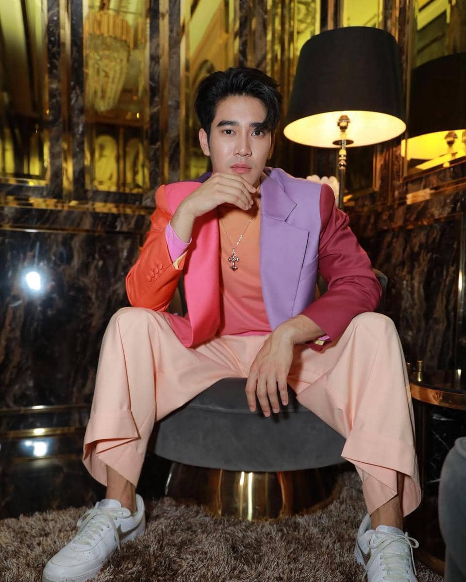 OOTD Sneakers ala Euro Yotsawat