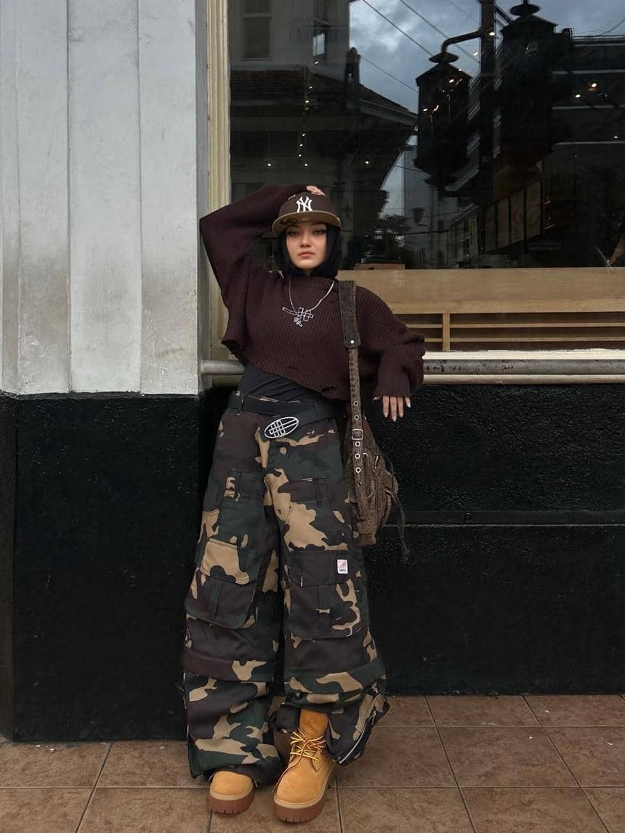 OOTD Nuansa Cokelat ala Tia Santika