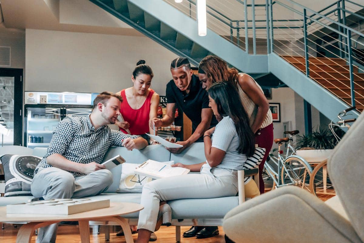 ilustrasi cara mudah membuat orang lain memahami autisme 