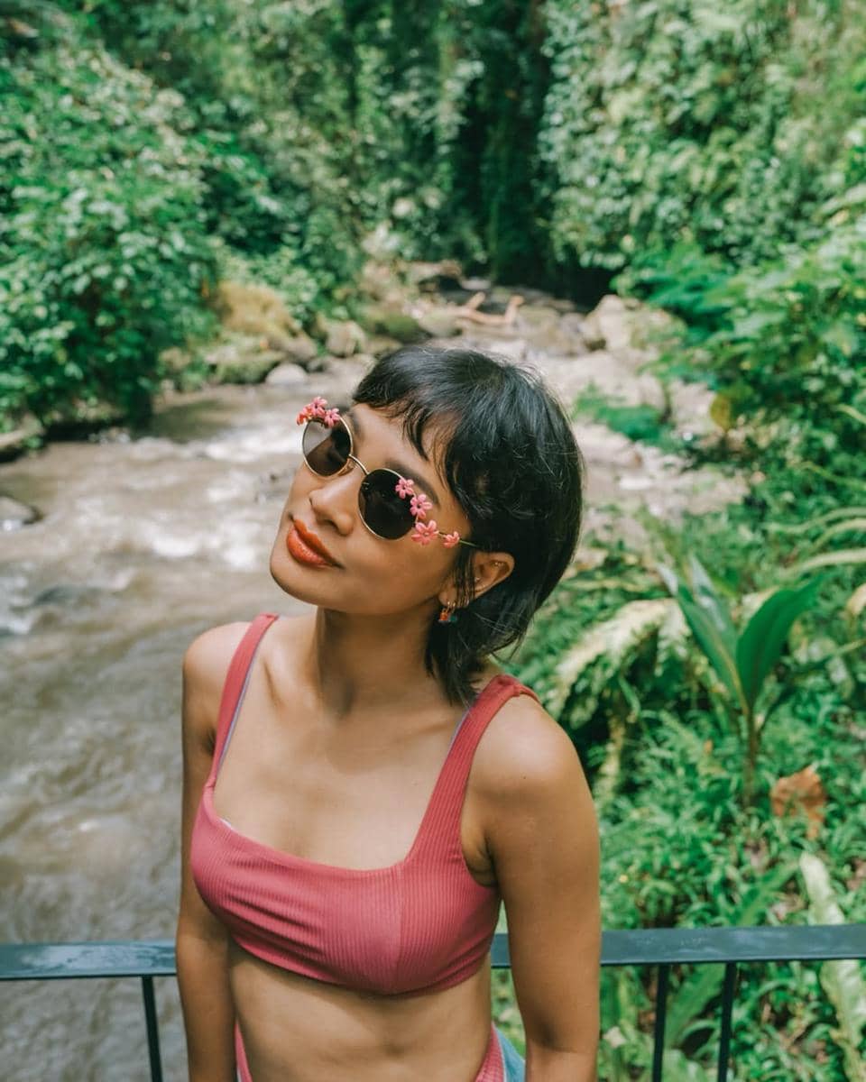 Andien Aisyah menikmati liburan santai di Villa Ubud