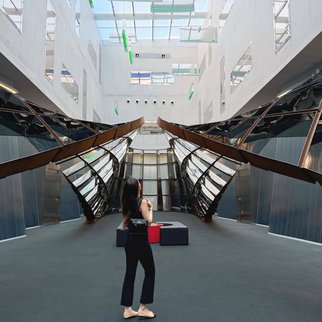 Cathy Sharon liburan keluarga di Singapura