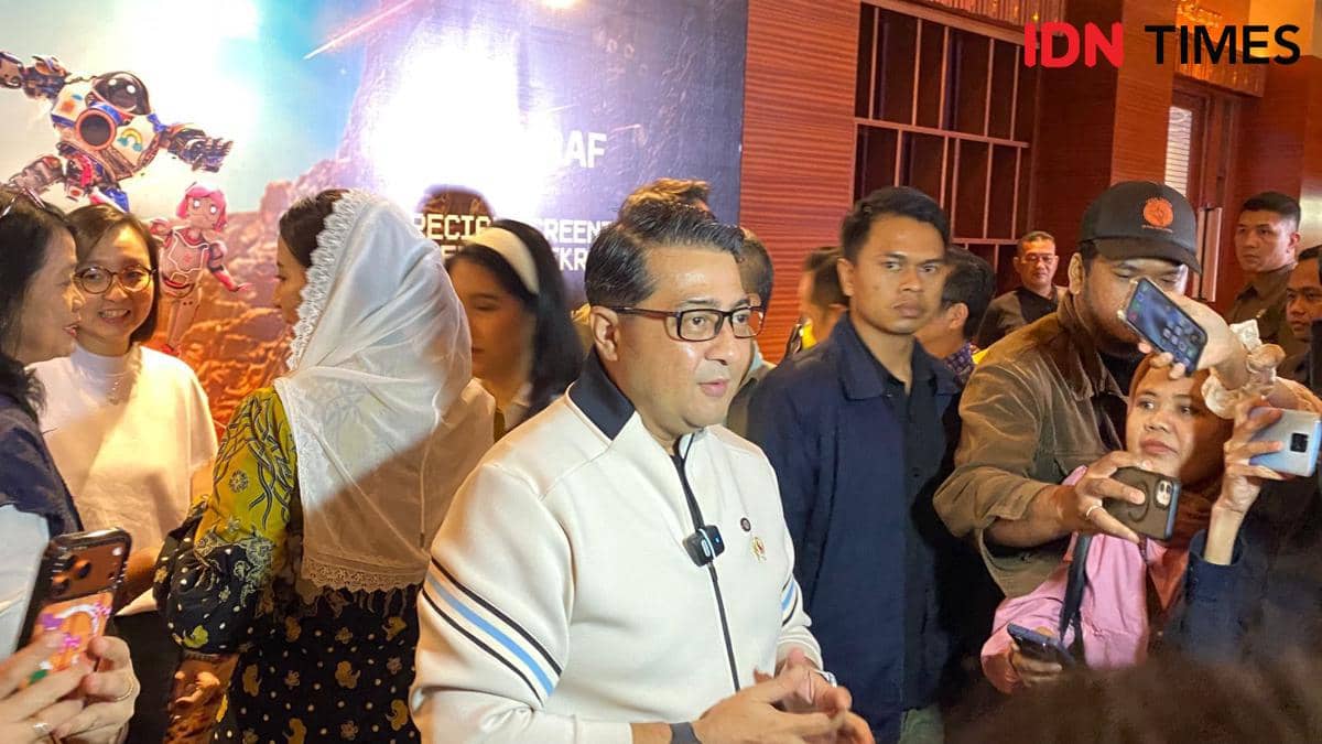 Menteri Ekraf Puji ‘Pelangi di Mars’, Terobosan Baru Film Indonesia