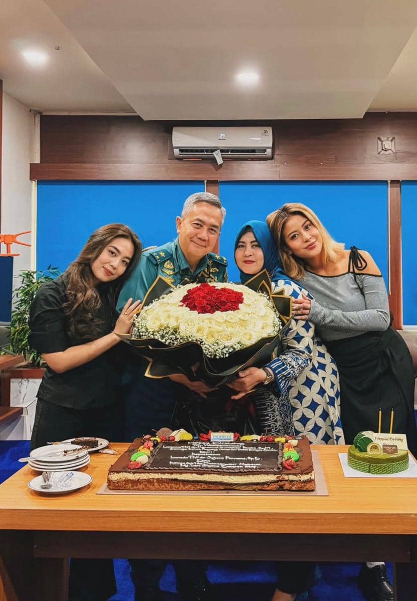 OOTD Keluarga Karin Novilda (instagram.com/narinkovilda)