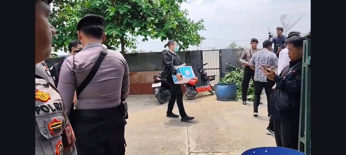 Usai Geledah Rumah Ono di Indramayu, KPK Angkut Koper dan Kardus