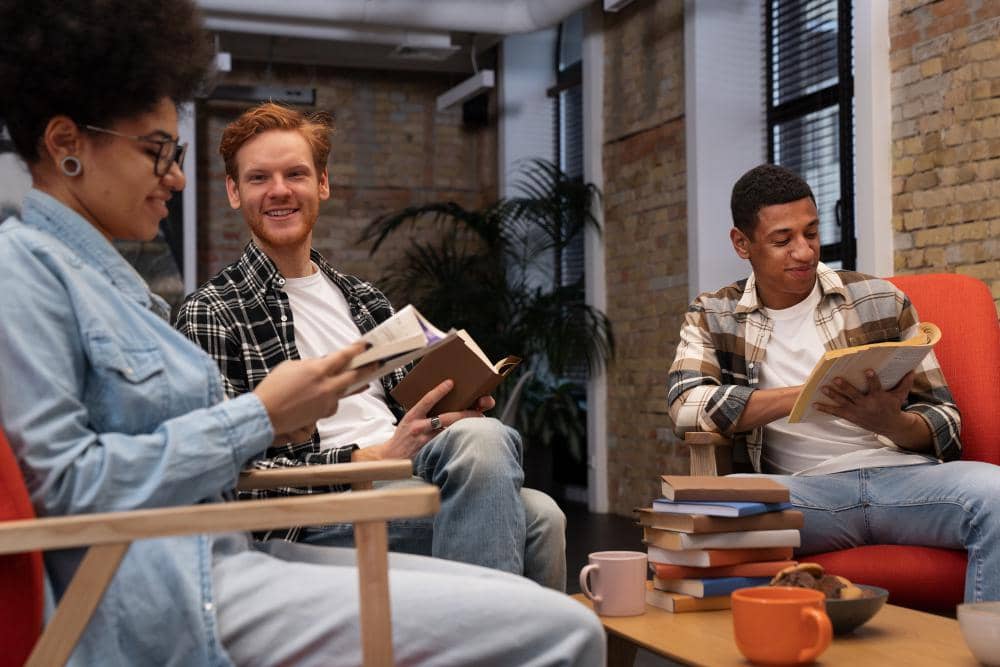 5 Konflik Internal yang Bisa Membuat Klub Buku Bubar