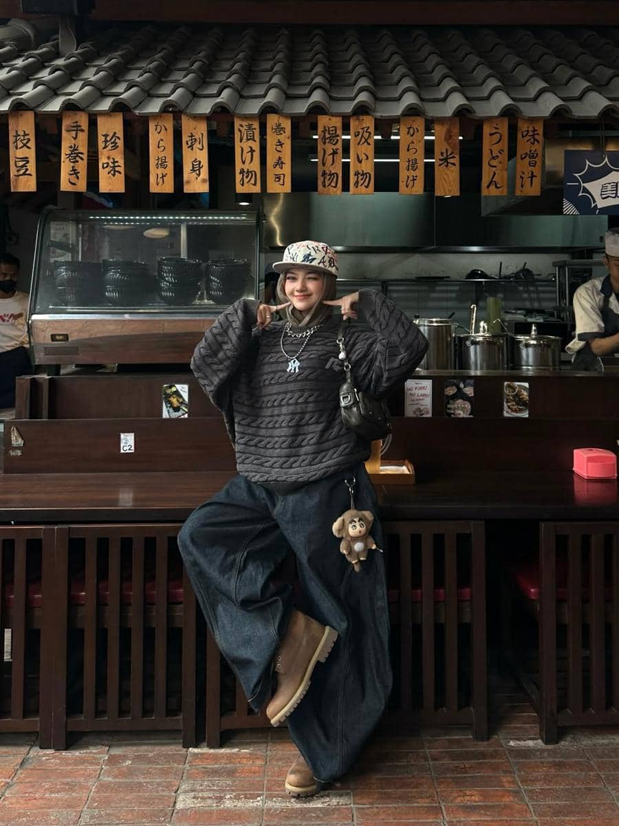 OOTD Barrel Jeans ala Tia Santika