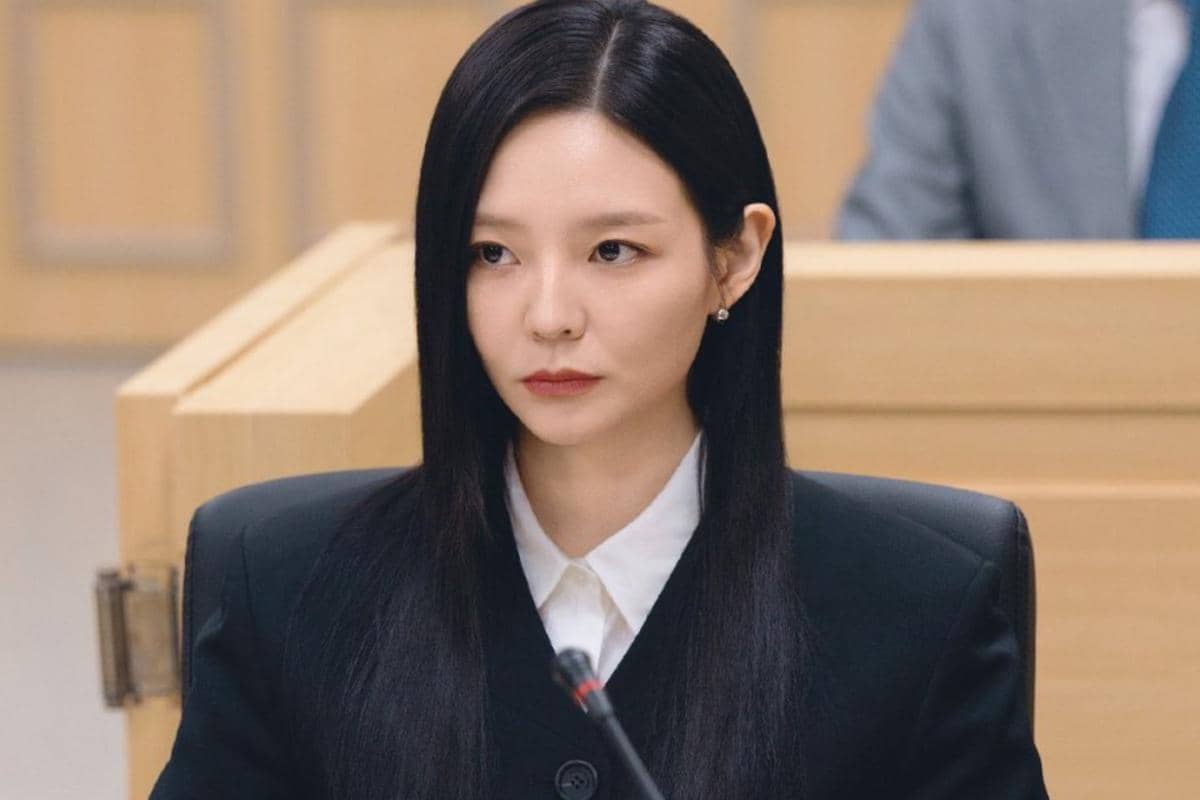 5 Jarak Emosional Han Na Hyun dengan Keluarganya di Phantom Lawyer