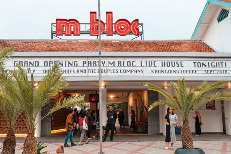 Kenapa Banyak Makanan Viral di Blok M?