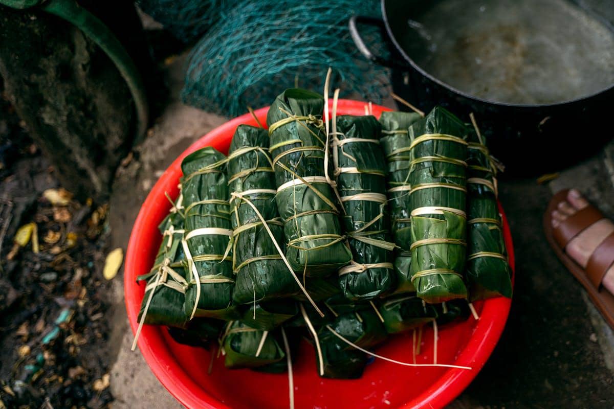 8 Cara Masak Lontong Hemat Gas, Anti Gagal dan Gak Bikin Dompet Kering!