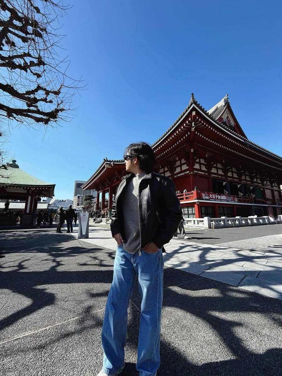 Angga Yunanda dan Shenina Cinnamon saat liburan di Jepang