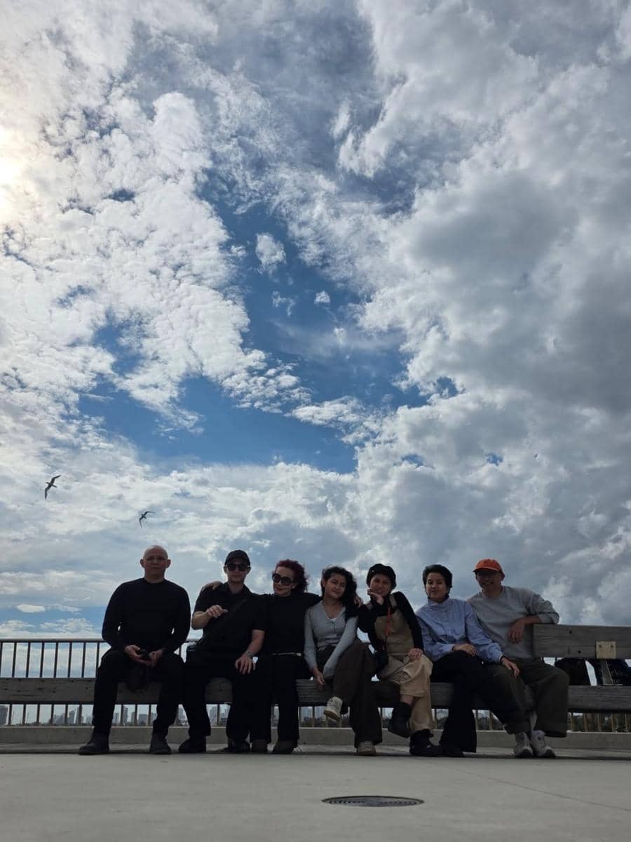 Omara Esteghlal dan keluarga berlibur di Melbourne