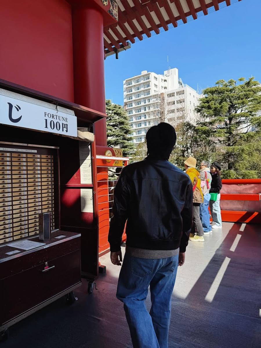 Angga Yunanda dan Shenina Cinnamon saat liburan di Jepang