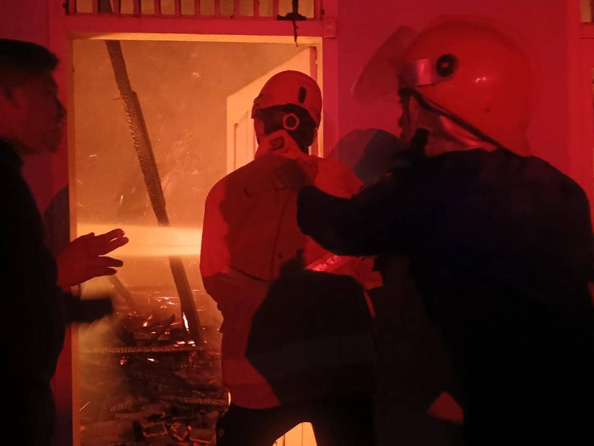 Toko Fotokopi di Lamsel Dilalap Api, Kerugian Capai Rp200 Juta