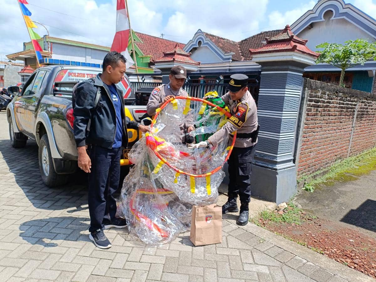 Balon Udara Berisi Mercon di Tulungagung Meledak Rusak Rumah Warga