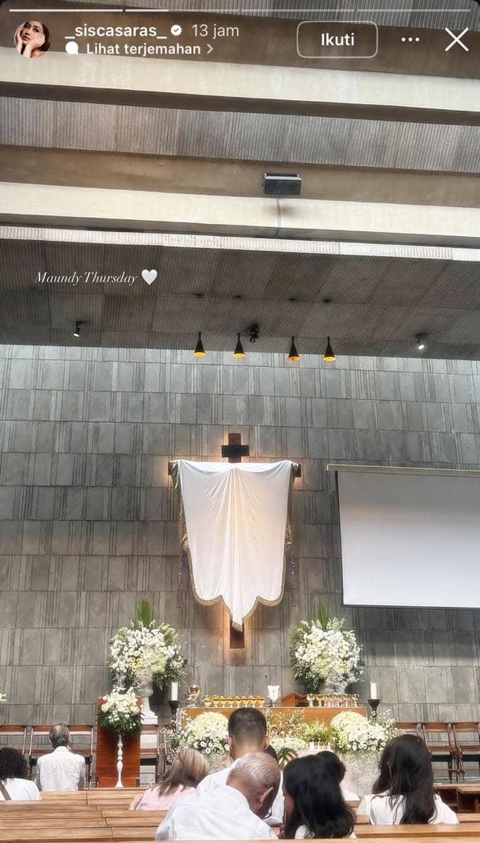 potret artis rayakan Misa Kamis Putih