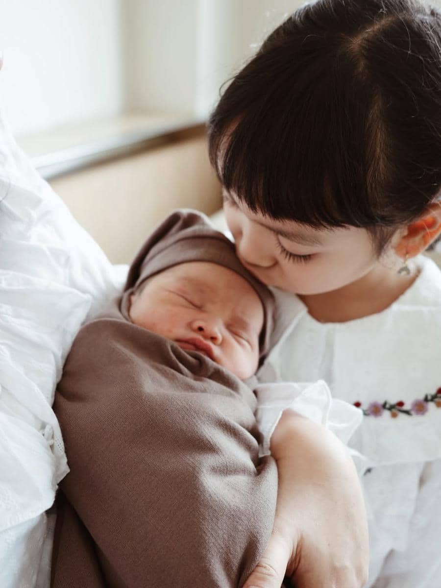 Momen Kinal eks JKT48 usai melahirkan anak kedua