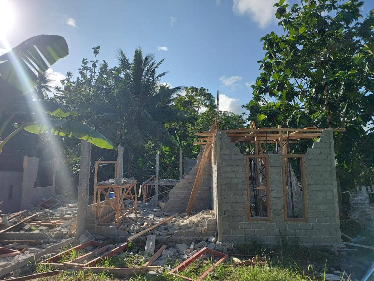 Gempa M7,6 Kota Bitung berdampak pada kerusakan rumah warga di Kota Ternate, Maluku Utara, Kamis (2/4/2026). (Dok. BPBD Kota Ternate)