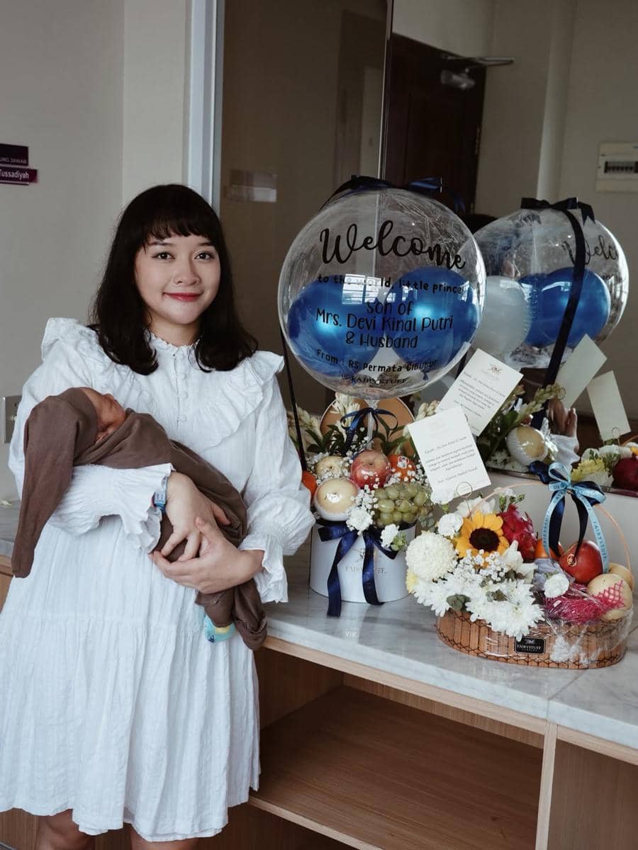 Momen Kinal eks JKT48 usai melahirkan anak kedua