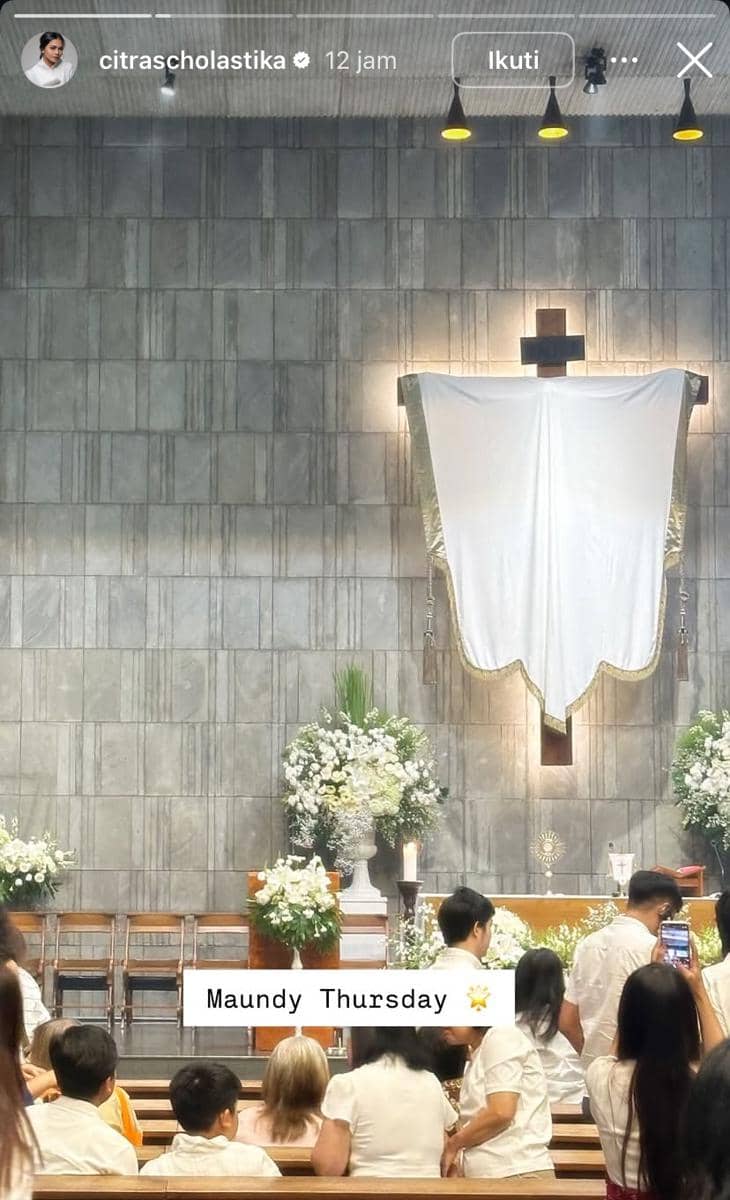 potret artis rayakan Misa Kamis Putih