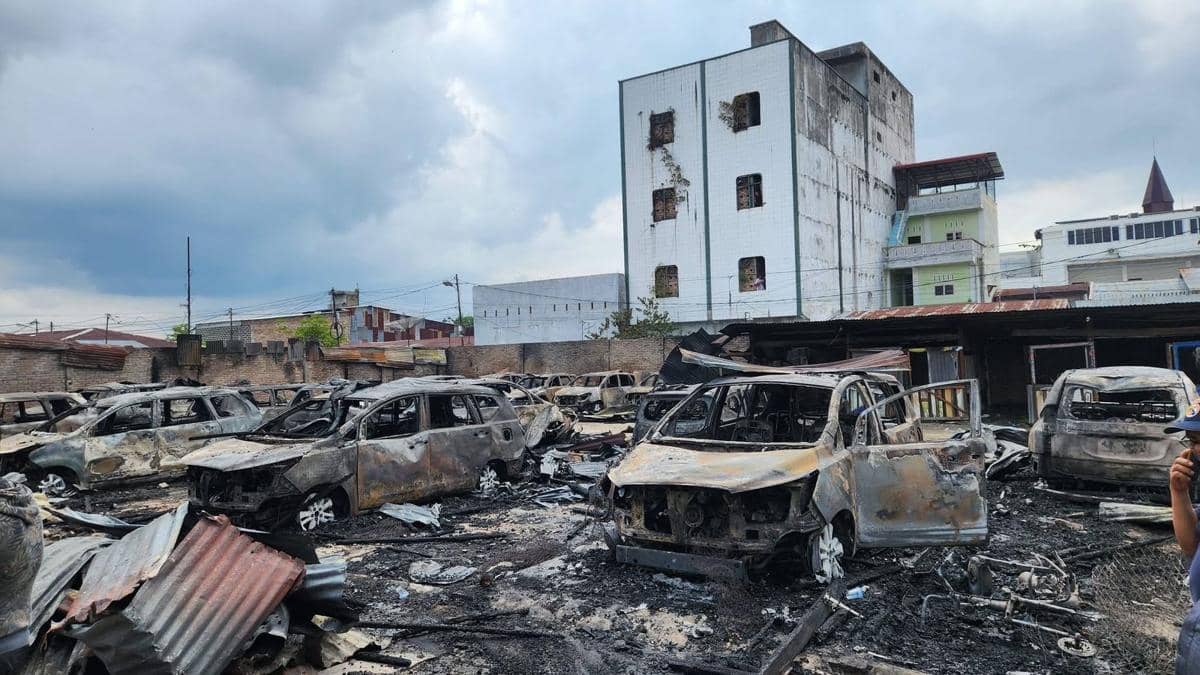 Gudang Penitipan di Asahan Ludes Terbakar, Sebanyak 23 Mobil Gosong