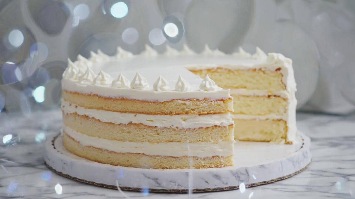5 Tips Membuat Buttercream Cake yang Halus dan Lembut