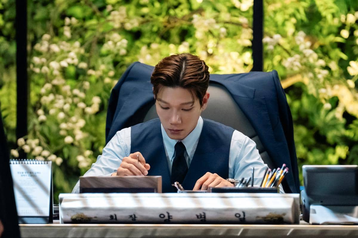 Kim Kyung Nam di Phantom Lawyer