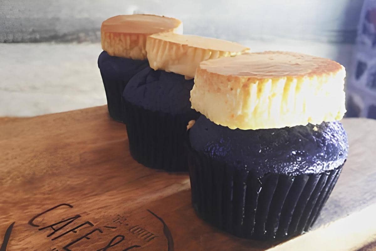 Resep Ube Cupcake Leche Flan, Fluffy dengan Custard Lembut
