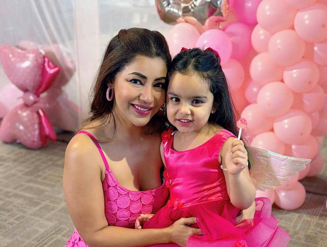 8 Potret Pesta Ulang Tahun Lianna, Anak Sulung Debina Bonnerjee