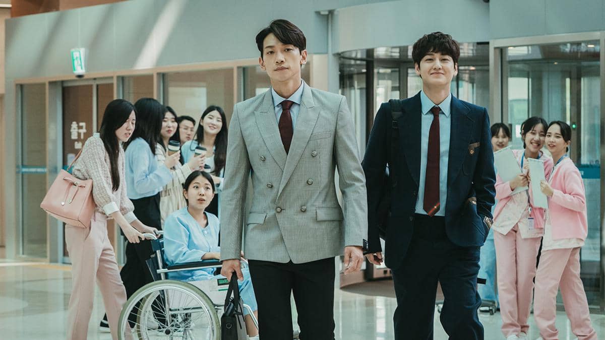 cuplikan drakor Ghost Doctor (2022)