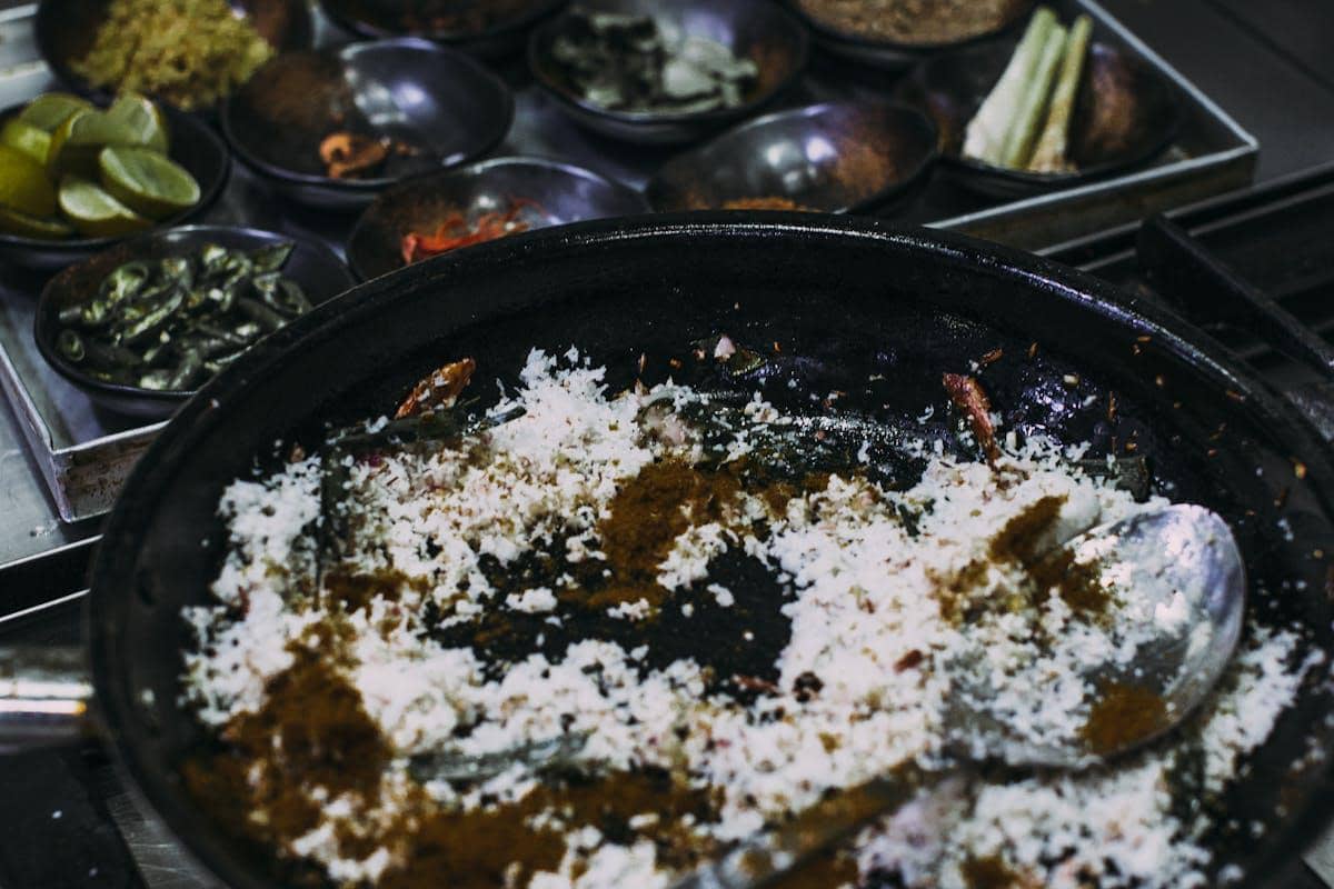 ilustrasi menumis bumbu