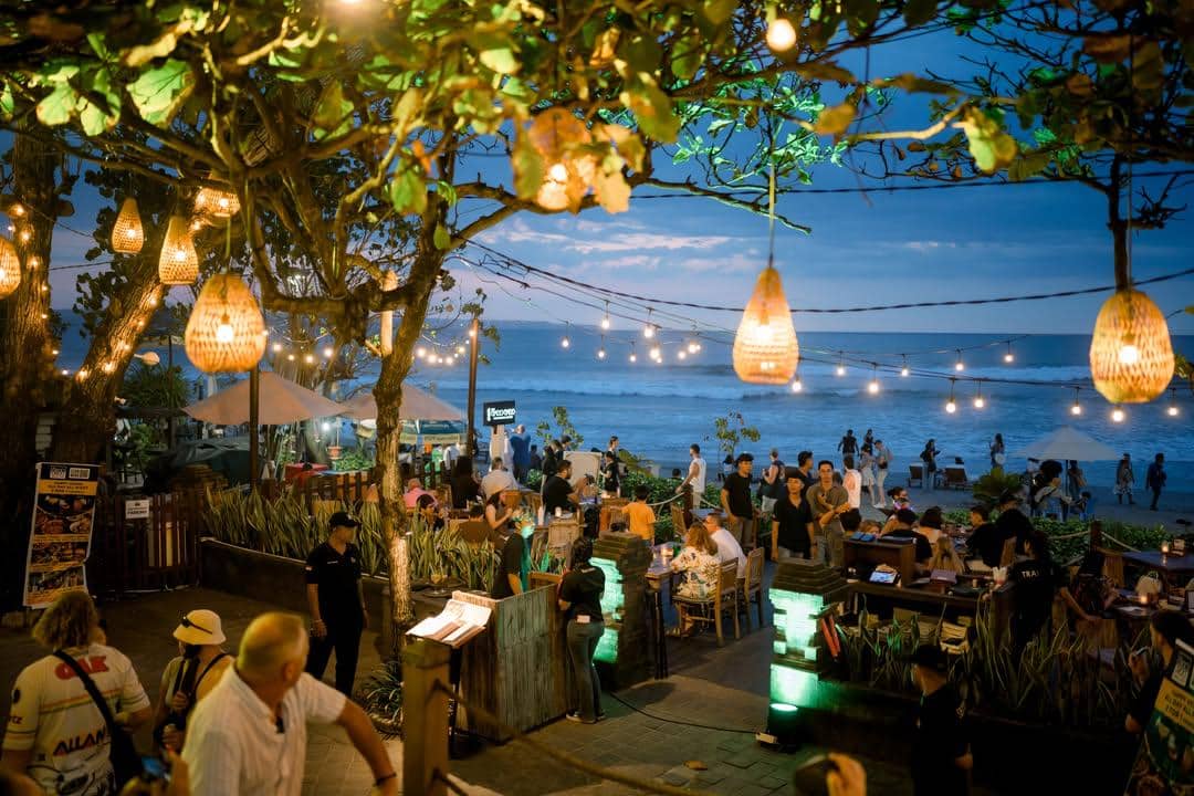 suasana di Chez Gado Gado Restaurant