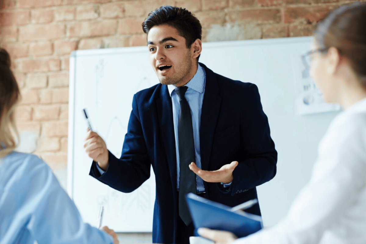 5 Tips Sederhana Mengembangkan Skill Public Speaking bagi Introvert