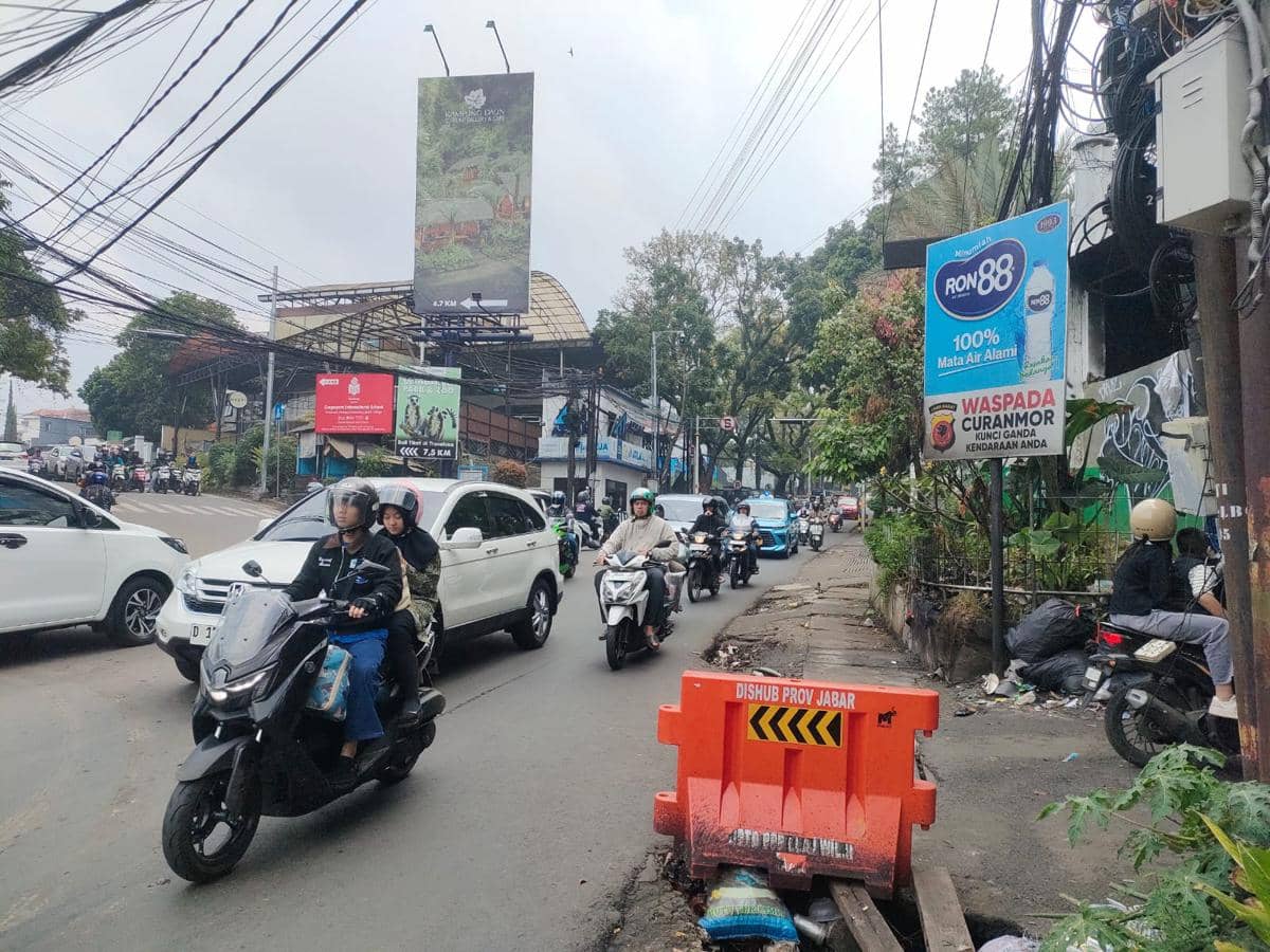 Libur Panjang Kenaikan Isa Almasih, Wisatawan Padati Jalur Lembang