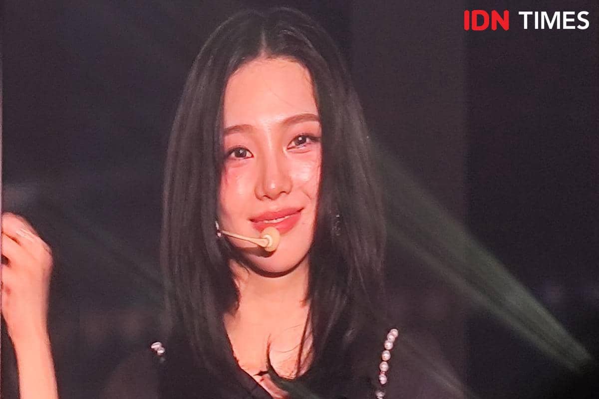 Sempat Alami Wardrobe Malfunction, Karina: Maaf, Terlalu Bersemangat