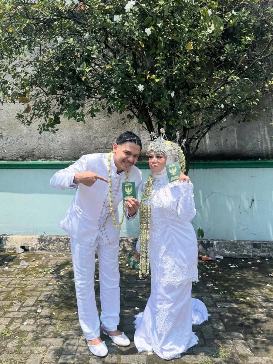 Gaya pernikahan Tiktokers Nuraini atau Cimoy