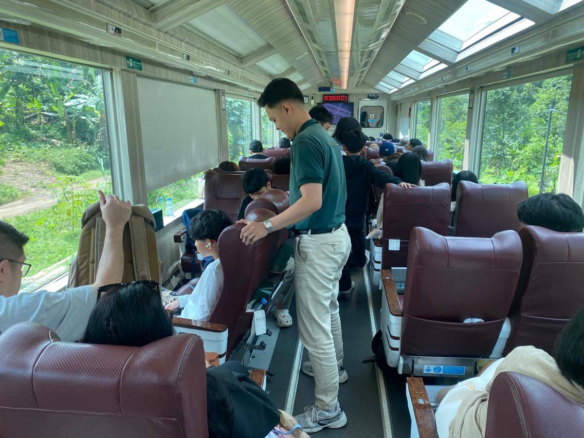 Cara Asyik Lihat Pemandangan Instagramable dari KA Panoramic