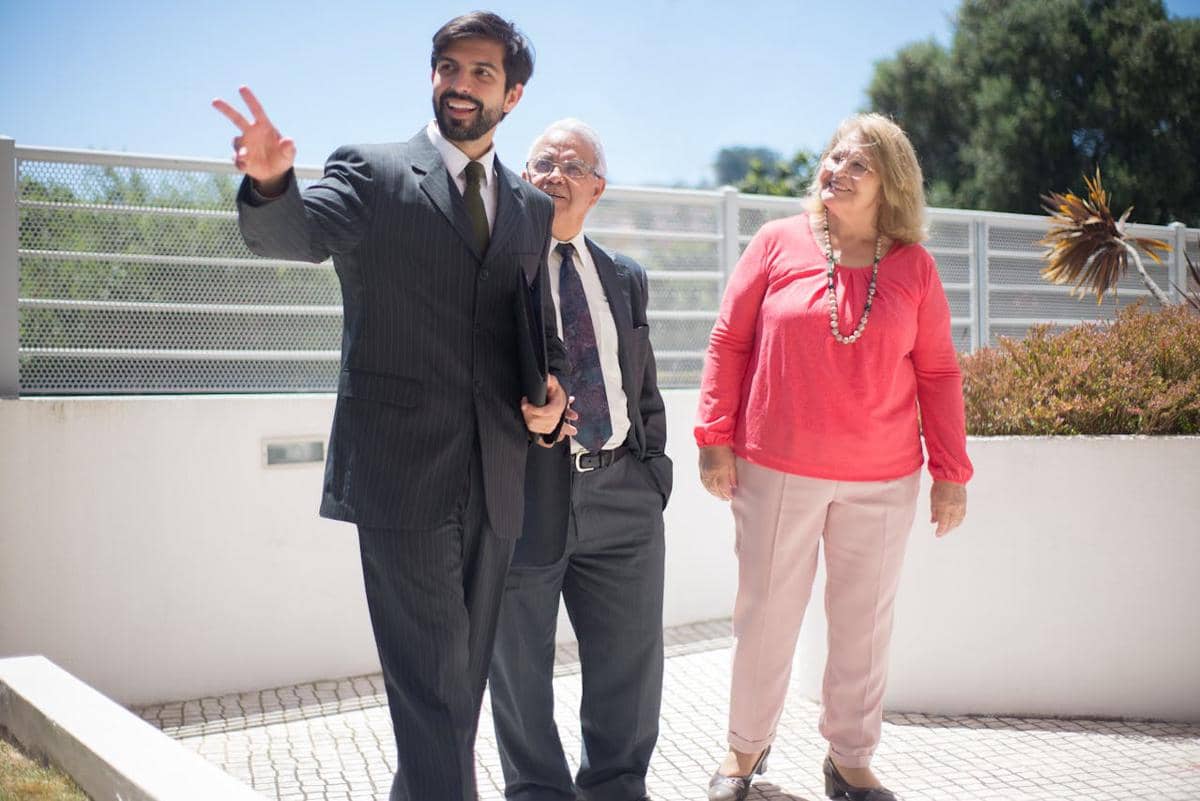 6 Etika saat Berinteraksi dengan Klien, Centang Biru Jangan Dimatikan?