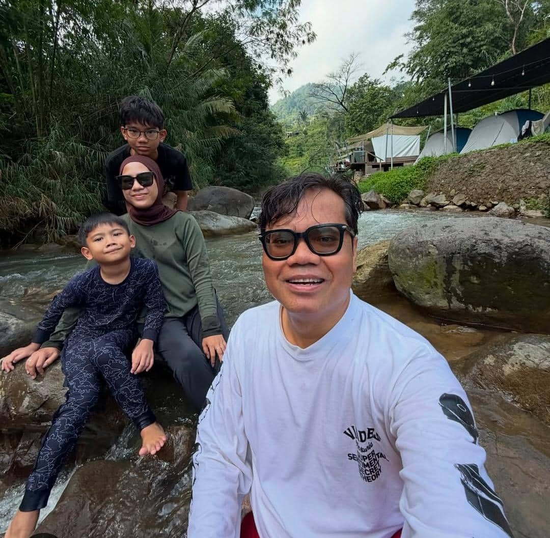 potret liburan Soleh Solihun dan keluarga di Panorama Hejo