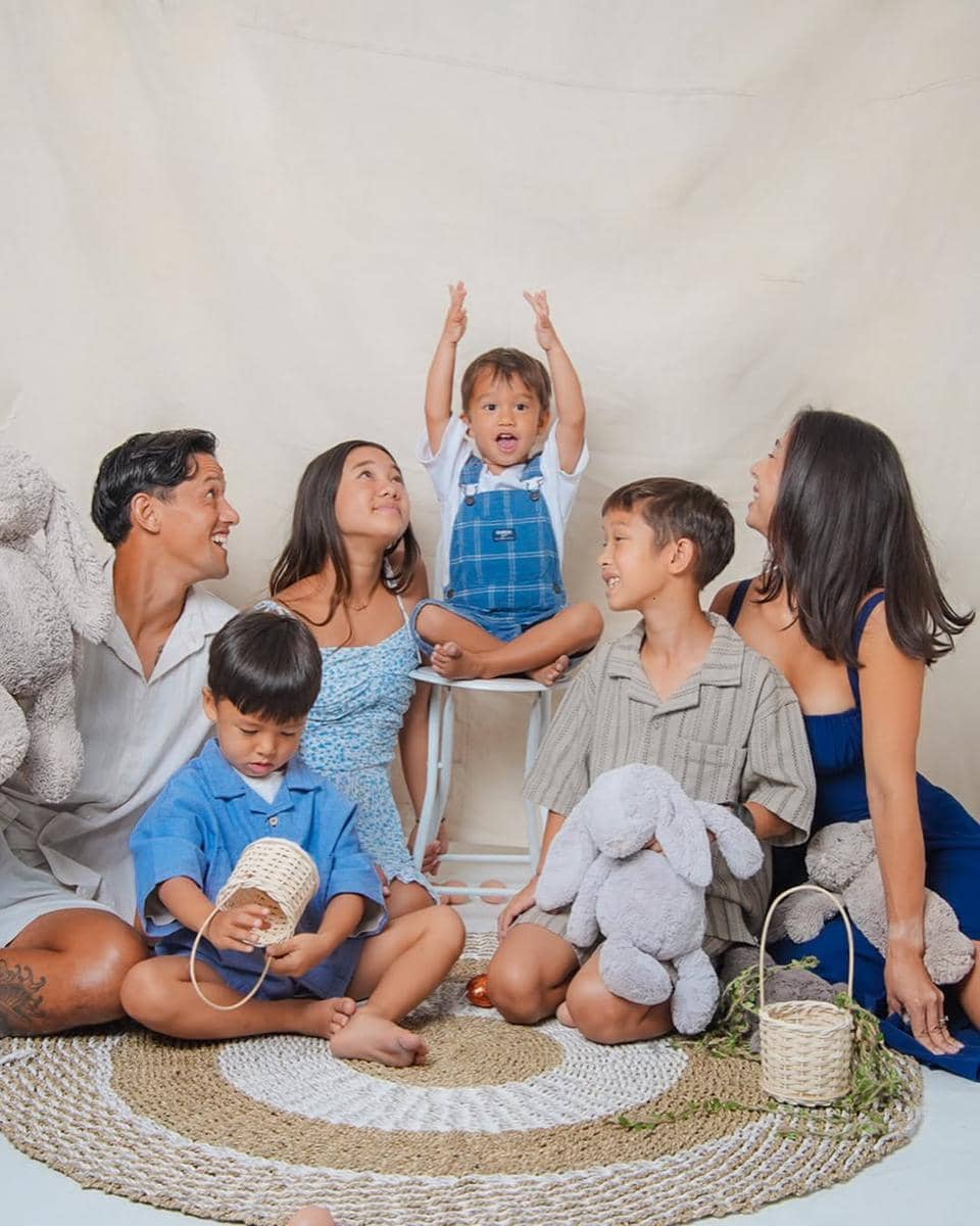 Jennifer Bachdim dan keluarga