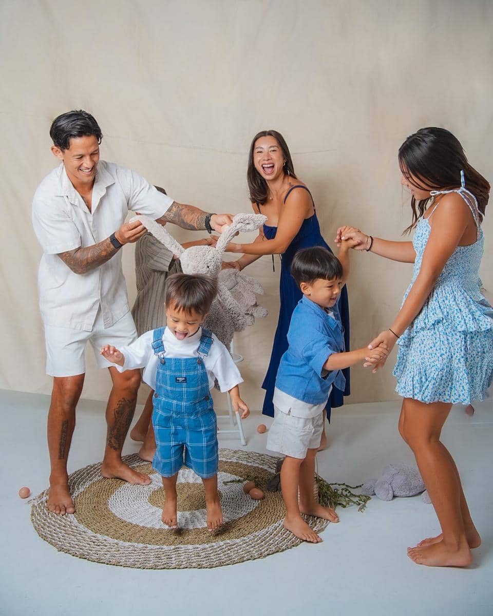 Jennifer Bachdim dan keluarga