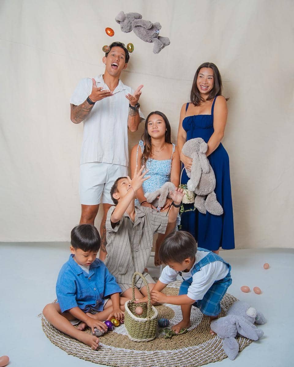 Jennifer Bachdim dan keluarga