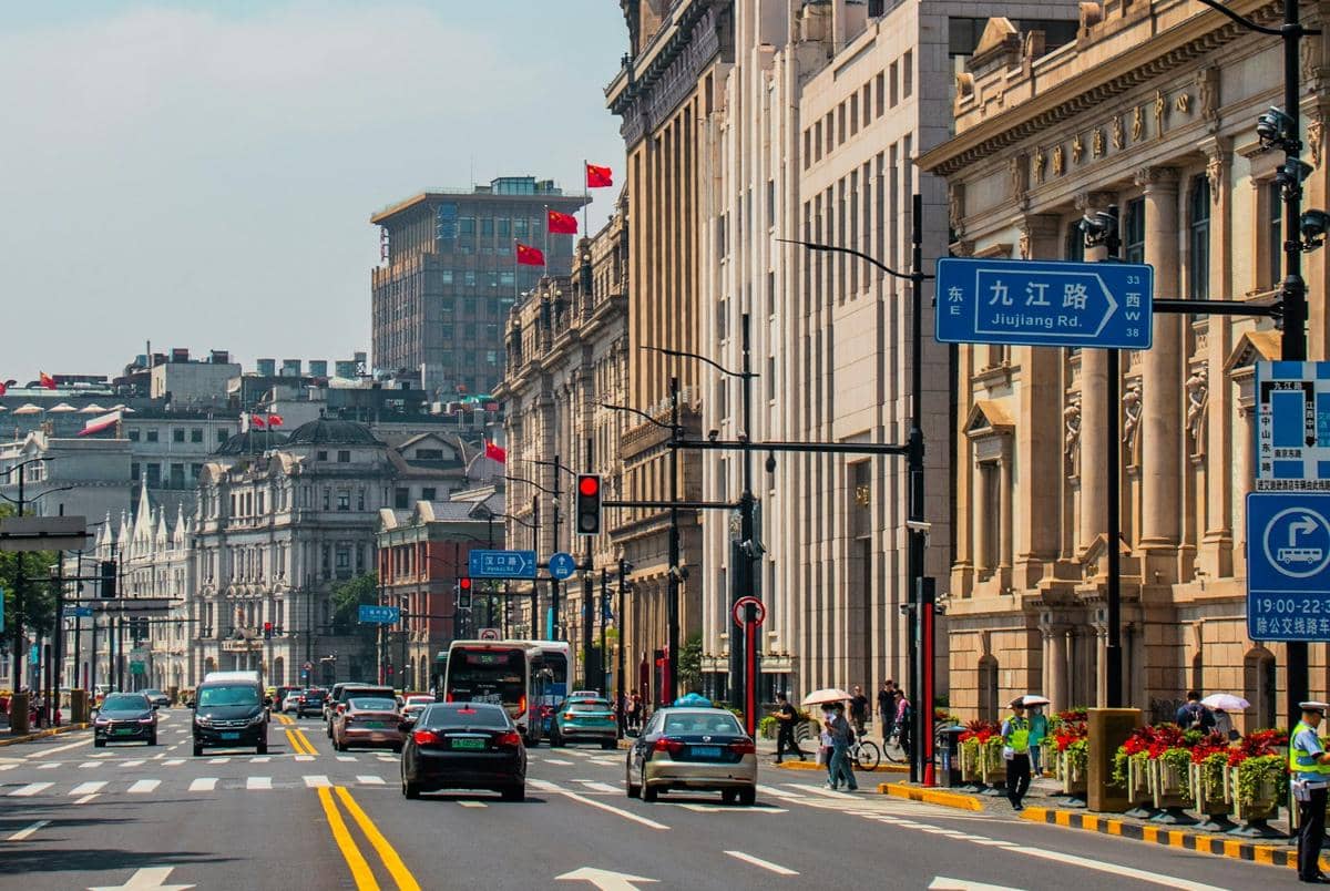 ilustrasi jalanan di Shanghai